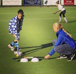 movella-hockey-school-training-kamp-cursus-kinderen